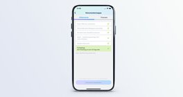 Fahren Lernen Max Rechnungen Smartphone von Oben zeigt Fahren Lernen Max mit Ausbildungsvertrag